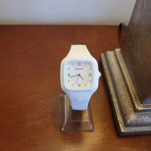 Brand New White Rip Curl Classic Surf Women's 34MM Watch